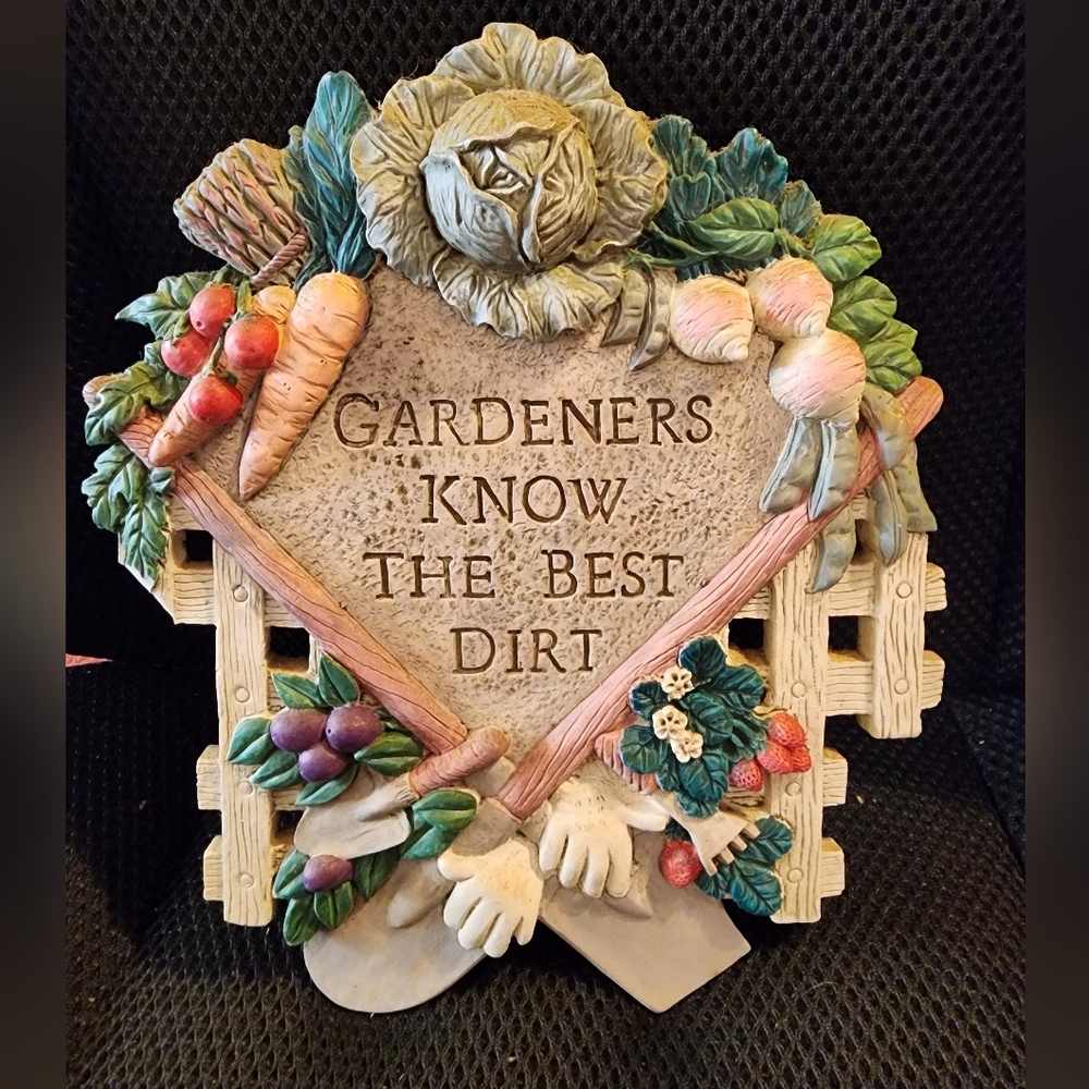 Gardeners Know The Best Dirt Resin Wall Plaque Country Garden Decor